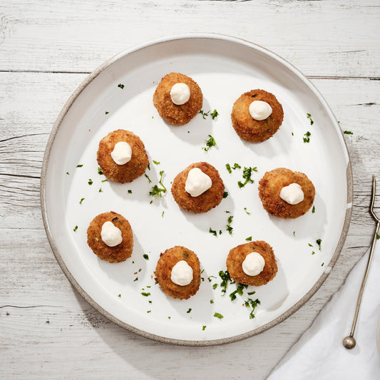 Chorizo, Pea & Saffron Arancini, Aioli (8)